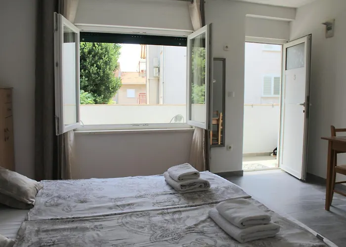 Guesthouse Maestral